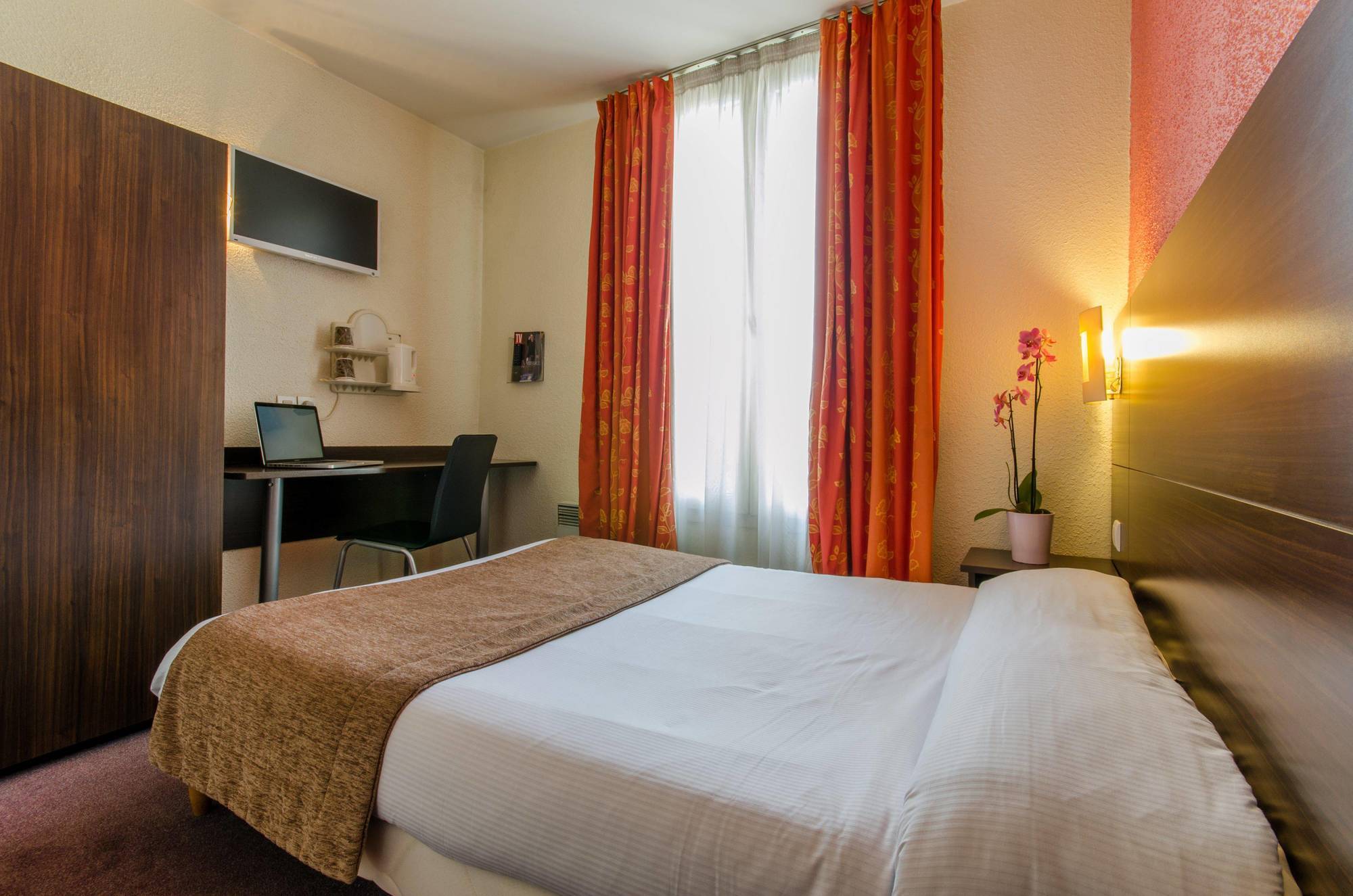 Arc Paris Porte D'orléans 3* Montrouge